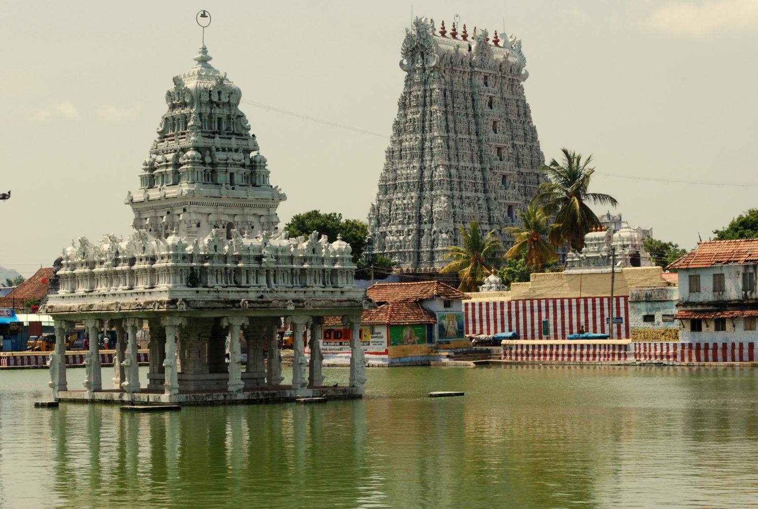 Famous ancient Temples of South India - InfoHub Post