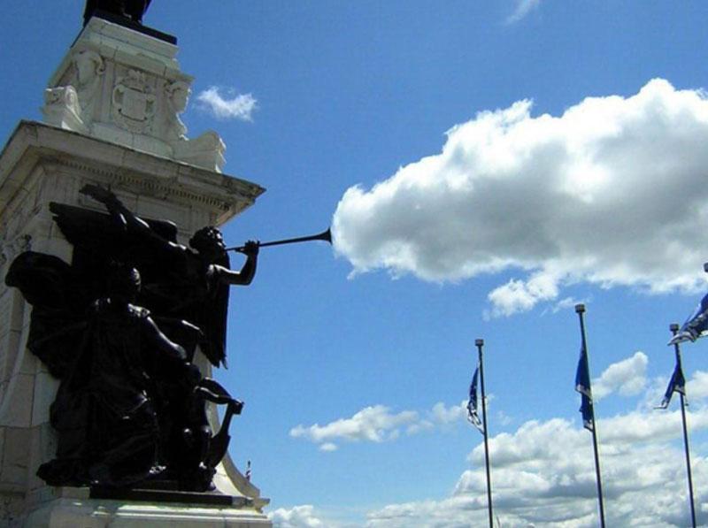 statue cloud
